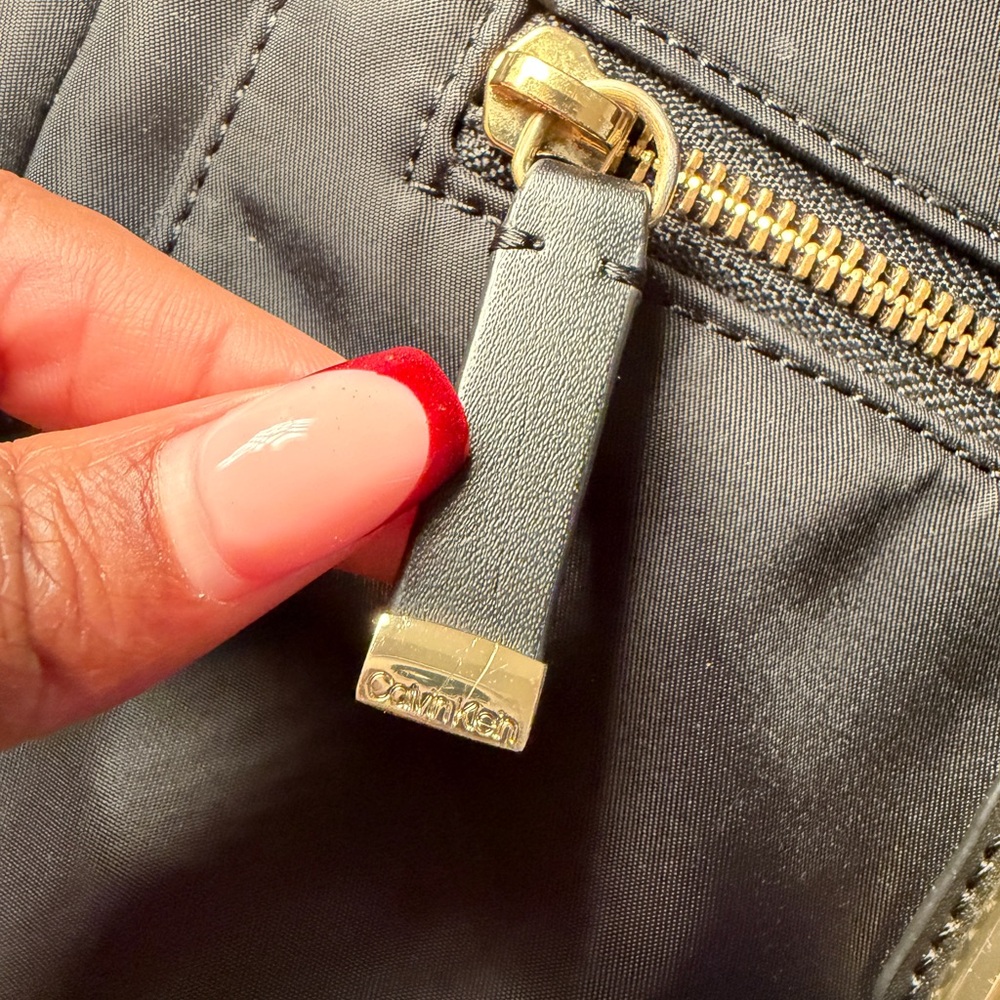 SOLD - Calvin Klein Black Crosbody Shoulder Bag - Picture 11 of 15